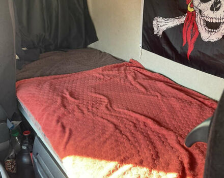 Белый Мерседес Актрос, объемом двигателя 12.5 л и пробегом 1 тыс. км за 14500 $, фото 3 на Automoto.ua