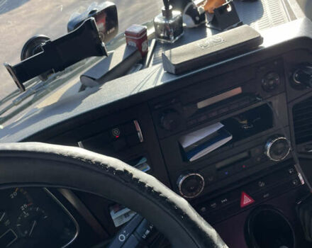 Белый Мерседес Актрос, объемом двигателя 12.5 л и пробегом 1 тыс. км за 14500 $, фото 2 на Automoto.ua