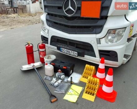 Мерседес Актрос 2014 у Тернополі на Automoto.ua Білий Мерседес Актрос, об'ємом двигуна 10.68 л та пробігом 850 тис. км за 12000 $, фото 4 на Automoto.ua