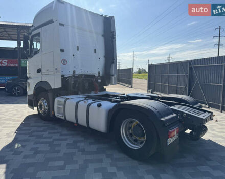 Білий Мерседес Актрос, об'ємом двигуна 12.8 л та пробігом 930 тис. км за 18700 $, фото 5 на Automoto.ua