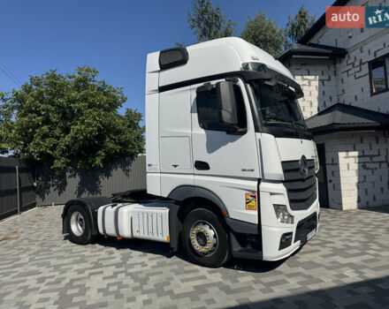 Білий Мерседес Актрос, об'ємом двигуна 12.8 л та пробігом 930 тис. км за 18700 $, фото 4 на Automoto.ua