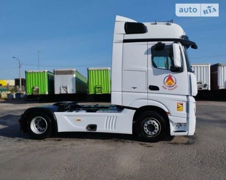 Белый Мерседес Актрос, объемом двигателя 13 л и пробегом 820 тыс. км за 22900 $, фото 8 на Automoto.ua