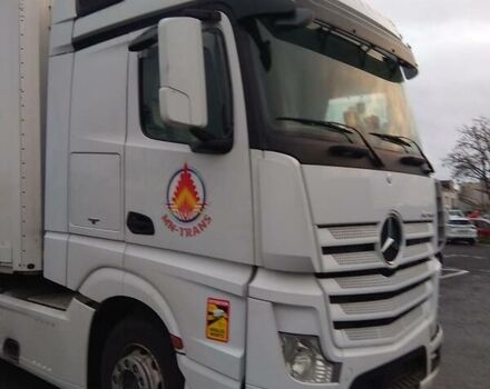 Белый Мерседес Актрос, объемом двигателя 13 л и пробегом 820 тыс. км за 22900 $, фото 9 на Automoto.ua