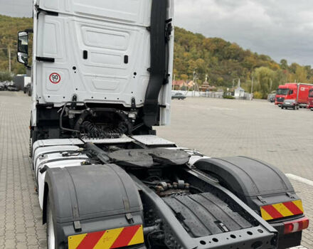 Белый Мерседес Актрос, объемом двигателя 12.8 л и пробегом 859 тыс. км за 28000 $, фото 3 на Automoto.ua