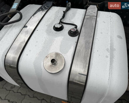 Белый Мерседес Актрос, объемом двигателя 12.8 л и пробегом 859 тыс. км за 28000 $, фото 10 на Automoto.ua