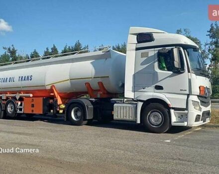 Белый Мерседес Актрос, объемом двигателя 12.81 л и пробегом 745 тыс. км за 27000 $, фото 36 на Automoto.ua