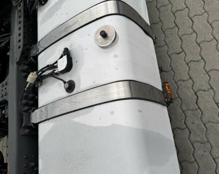 Белый Мерседес Актрос, объемом двигателя 12.8 л и пробегом 859 тыс. км за 28000 $, фото 9 на Automoto.ua