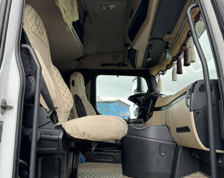 Белый Мерседес Актрос, объемом двигателя 12.8 л и пробегом 859 тыс. км за 28000 $, фото 11 на Automoto.ua