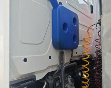 Білий Мерседес Актрос, об'ємом двигуна 12.8 л та пробігом 1 тис. км за 25300 $, фото 9 на Automoto.ua