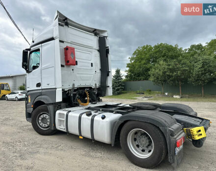 Белый Мерседес Актрос, объемом двигателя 12.81 л и пробегом 809 тыс. км за 30000 $, фото 17 на Automoto.ua