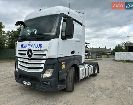Белый Мерседес Актрос, объемом двигателя 12.81 л и пробегом 809 тыс. км за 30000 $, фото 10 на Automoto.ua