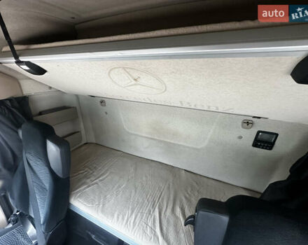 Белый Мерседес Актрос, объемом двигателя 12.81 л и пробегом 809 тыс. км за 30000 $, фото 55 на Automoto.ua