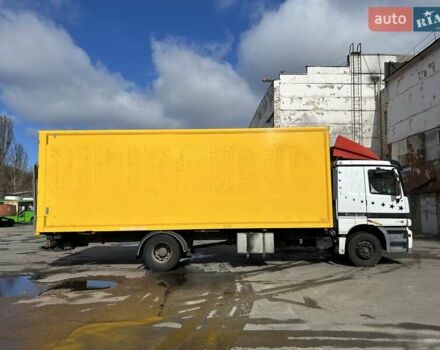 Білий Мерседес Актрос, об'ємом двигуна 11.95 л та пробігом 233 тис. км за 10500 $, фото 1 на Automoto.ua