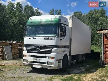 Мерседес Актрос 2002 в Черкассах на Automoto.ua Белый Мерседес Актрос, объемом двигателя 12 л и пробегом 849 тыс. км за 12400 $, фото 1 на Automoto.ua