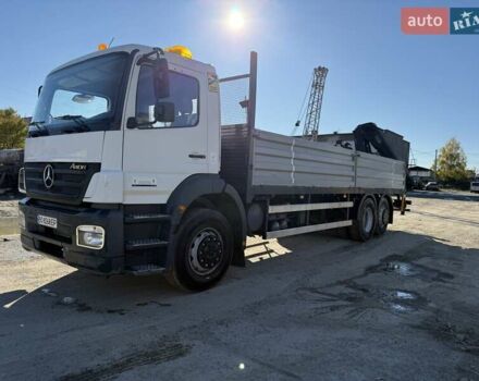 Белый Мерседес Актрос, объемом двигателя 0 л и пробегом 301 тыс. км за 45900 $, фото 1 на Automoto.ua