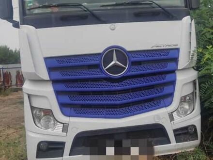 Мерседес Актрос 2014 в Запорожье на Automoto.ua Белый Мерседес Актрос, объемом двигателя 0 л и пробегом 850 тыс. км за 39000 $, фото 1 на Automoto.ua