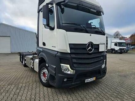 Белый Мерседес Актрос, объемом двигателя 12.8 л и пробегом 540 тыс. км за 71900 $, фото 1 на Automoto.ua