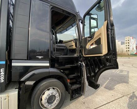 Чорний Мерседес Актрос, об'ємом двигуна 10.6 л та пробігом 880 тис. км за 53599 $, фото 3 на Automoto.ua