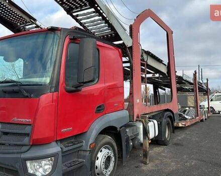 Красный Мерседес Актрос, объемом двигателя 10.7 л и пробегом 999 тыс. км за 66066 $, фото 1 на Automoto.ua