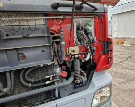 Красный Мерседес Актрос, объемом двигателя 11.96 л и пробегом 747 тыс. км за 30000 $, фото 2 на Automoto.ua