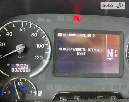 Красный Мерседес Актрос, объемом двигателя 11.9 л и пробегом 910 тыс. км за 49999 $, фото 13 на Automoto.ua