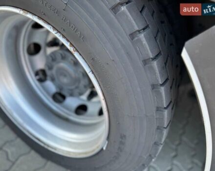 Красный Мерседес Актрос, объемом двигателя 12.81 л и пробегом 993 тыс. км за 47000 $, фото 14 на Automoto.ua