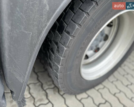 Красный Мерседес Актрос, объемом двигателя 12.81 л и пробегом 985 тыс. км за 48500 $, фото 12 на Automoto.ua