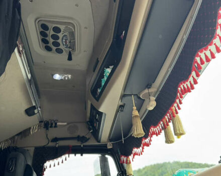 Красный Мерседес Актрос, объемом двигателя 12.81 л и пробегом 985 тыс. км за 48500 $, фото 9 на Automoto.ua