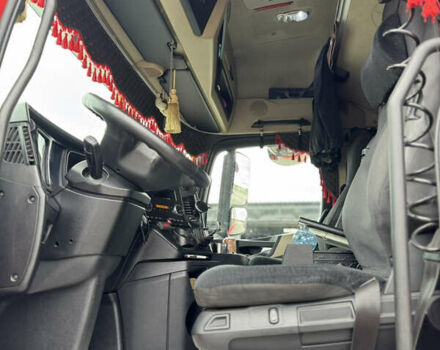 Красный Мерседес Актрос, объемом двигателя 12.81 л и пробегом 985 тыс. км за 48500 $, фото 8 на Automoto.ua