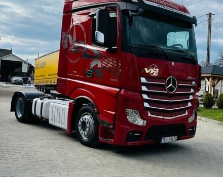 Червоний Мерседес Актрос, об'ємом двигуна 0 л та пробігом 950 тис. км за 15000 $, фото 6 на Automoto.ua