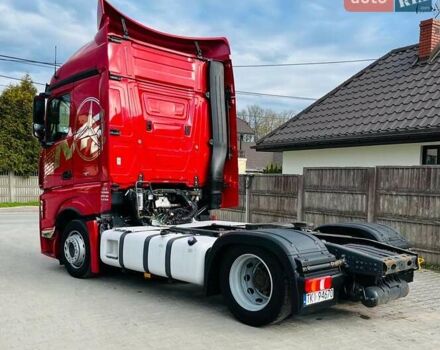 Червоний Мерседес Актрос, об'ємом двигуна 0 л та пробігом 950 тис. км за 15000 $, фото 2 на Automoto.ua