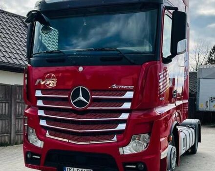 Червоний Мерседес Актрос, об'ємом двигуна 0 л та пробігом 950 тис. км за 15000 $, фото 4 на Automoto.ua