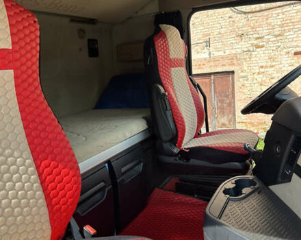 Красный Мерседес Актрос, объемом двигателя 10.8 л и пробегом 731 тыс. км за 24000 $, фото 18 на Automoto.ua