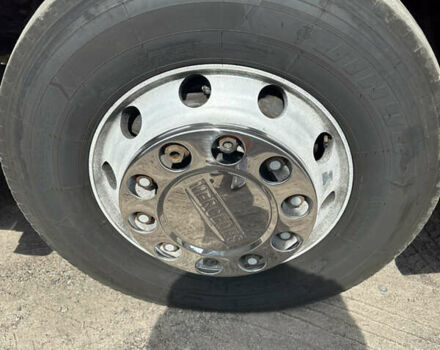 Красный Мерседес Актрос, объемом двигателя 10.8 л и пробегом 731 тыс. км за 24000 $, фото 19 на Automoto.ua