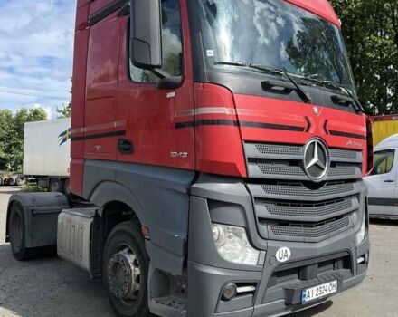 Красный Мерседес Актрос, объемом двигателя 10.7 л и пробегом 808 тыс. км за 18400 $, фото 2 на Automoto.ua