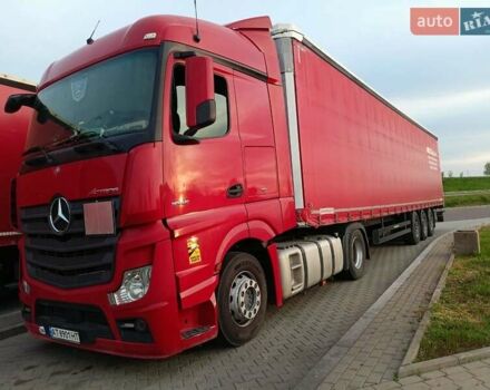 Червоний Мерседес Актрос, об'ємом двигуна 0 л та пробігом 982 тис. км за 34900 $, фото 1 на Automoto.ua