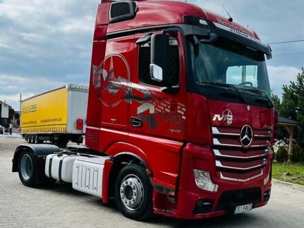 Червоний Мерседес Актрос, об'ємом двигуна 0 л та пробігом 950 тис. км за 15000 $, фото 1 на Automoto.ua