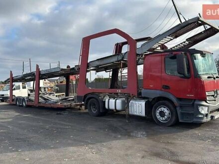 Красный Мерседес Актрос, объемом двигателя 10.7 л и пробегом 999 тыс. км за 66066 $, фото 1 на Automoto.ua