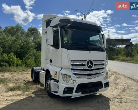 Мерседес Актрос, объемом двигателя 0 л и пробегом 225 тыс. км за 32999 $, фото 1 на Automoto.ua