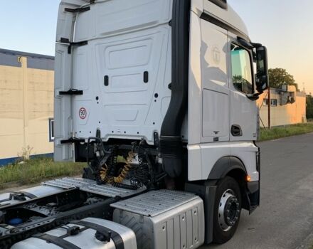 Мерседес Актрос, объемом двигателя 0 л и пробегом 0 тыс. км за 1999 $, фото 17 на Automoto.ua