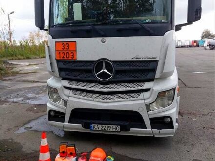 Мерседес Актрос 2017 в Киеве на Automoto.ua Мерседес Актрос, объемом двигателя 12 л и пробегом 538 тыс. км за 31500 $, фото 1 на Automoto.ua