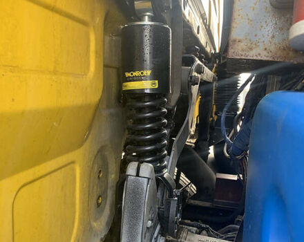 Желтый Мерседес Актрос, объемом двигателя 11.9 л и пробегом 700 тыс. км за 11000 $, фото 4 на Automoto.ua