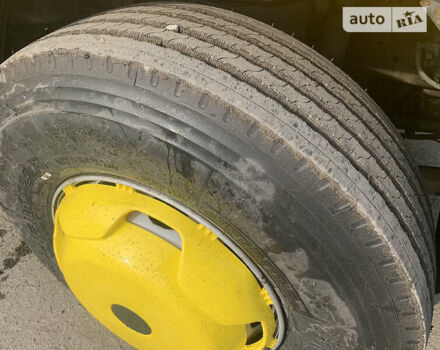 Желтый Мерседес Актрос, объемом двигателя 11.9 л и пробегом 700 тыс. км за 11000 $, фото 6 на Automoto.ua