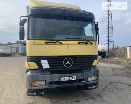 Желтый Мерседес Актрос, объемом двигателя 11.9 л и пробегом 700 тыс. км за 11000 $, фото 1 на Automoto.ua