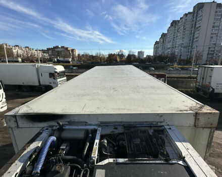 Желтый Мерседес Актрос, объемом двигателя 11.95 л и пробегом 2 тыс. км за 13500 $, фото 6 на Automoto.ua