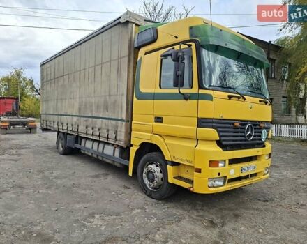 Желтый Мерседес Актрос, объемом двигателя 11.95 л и пробегом 2 тыс. км за 16000 $, фото 1 на Automoto.ua