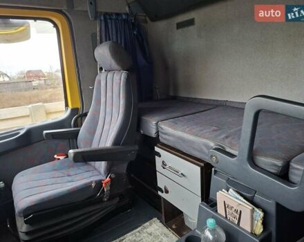 Желтый Мерседес Актрос, объемом двигателя 11.95 л и пробегом 2 тыс. км за 16000 $, фото 19 на Automoto.ua