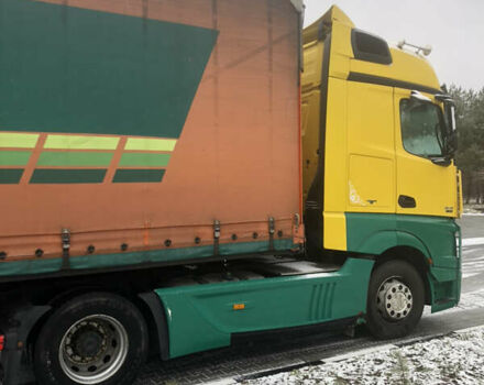 Мерседес Актрос 2013 в Львове на Automoto.ua Желтый Мерседес Актрос, объемом двигателя 12.9 л и пробегом 695 тыс. км за 25999 $, фото 9 на Automoto.ua