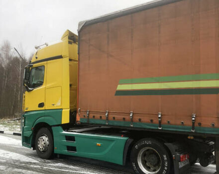 Мерседес Актрос 2013 в Львове на Automoto.ua Желтый Мерседес Актрос, объемом двигателя 12.9 л и пробегом 695 тыс. км за 25999 $, фото 5 на Automoto.ua