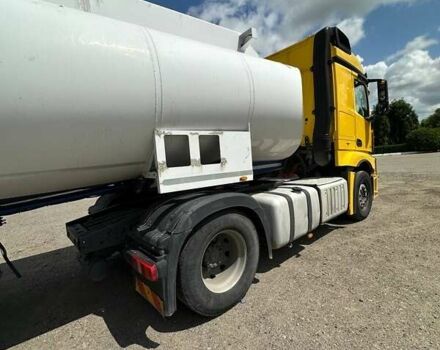 Мерседес Актрос 2013 в Киеве на Automoto.ua Желтый Мерседес Актрос, объемом двигателя 12.8 л и пробегом 973 тыс. км за 14500 $, фото 16 на Automoto.ua